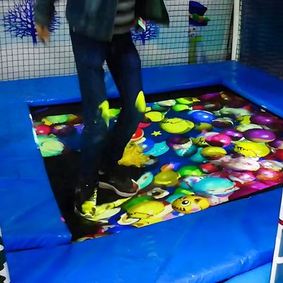 Guter Preis Trampolin Interaktiv Projektionsspiel 1024*768 Hologramm Bodenprojektor Online