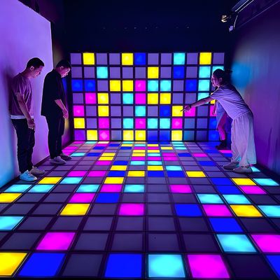 Qualität 30x30cm Aktivspiele LED-Boden für Kinder Spielfläche Vergnügungspark usine