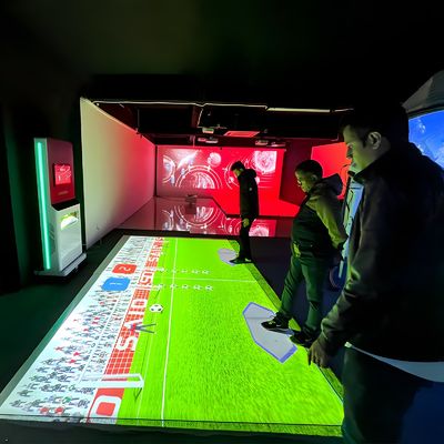 Guter Preis Intelligente Puzzle-Sportmaschine Interaktive Bodenprojektion Unterhaltungs-System Online