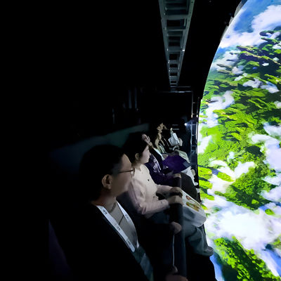 Guter Preis Flying Cinema 2025 Neuer Achterbahn-Simulator Dome Kino Virtual Reality Bewegung Online