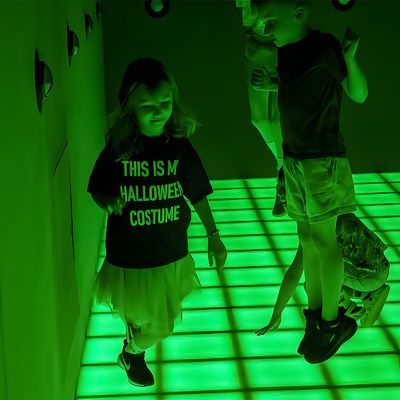 Guter Preis LED-Golfspielbildschirm Interaktives Lichtnetz Aktive Spiele LED-Tanznetz Online
