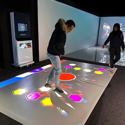 Guter Preis Mobile Interaktive Bodenprojektor für Fitnessstudio Sport Interaktionsprojektions-Mapping-Spiele Online