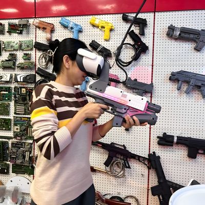Guter Preis VR-Maschine Virtuelle Realität 9D-Videosimulator Arena Set-Maschine VR-Spiel Online