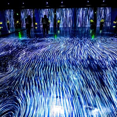 Guter Preis 3D-Kunst Texturwand Psychologische Behandlung Raum Indoor Immersive Projektor Online