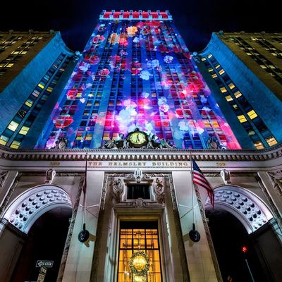 Guter Preis 8500 Lumens Architekturinteraktiver Wandprojektor für den Kulturtourismus Online