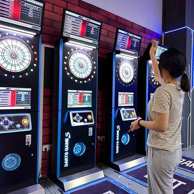 Guter Preis Kommerzielle elektronische Dartboard-Profis mit Led-Display-Dart-Spielmaschine Online