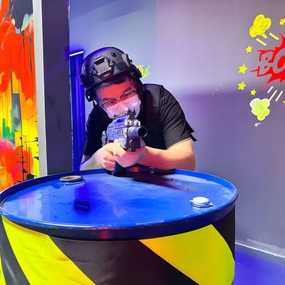 Guter Preis Intelligente Sensoren Laser Tag Gun Arcade-Maschinen mit Weste Battle Multiplayer Wireless System Online