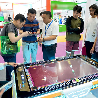 Qualität Indoor Family Entertainment Center Ausrüstung Freizeitsport 3D Realität Digitale Billard Spielmaschine usine