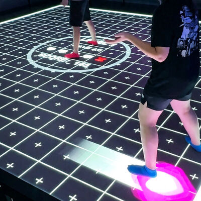 Guter Preis Multiplayer Team Battle Aurora Motion mit 8 Arcade-Spielmodi und 86-Zoll-Großbildschirm Online