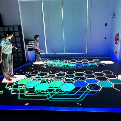 Qualität Aurora Motion Interaktives LED-Bodendisplaysystem mit 8 integrierten Spielen und großem 5m*5m Bildschirm für Multiplayer-Spielmodi Fabrik