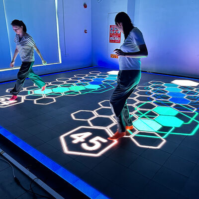 Qualität Aurora Motion Interaktives LED-Bodenspiel mit P3.91 Pixel Pitch, 6 wählbaren Spielen und 86-Zoll-Großbildschirm Fabrik